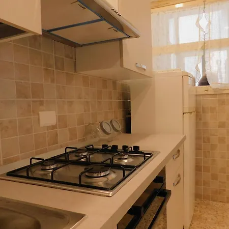 Frankie's House Oda ve Kahvaltı Katanya